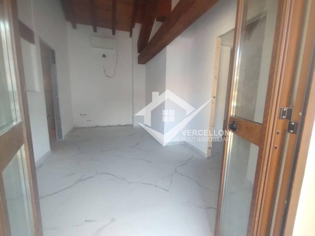 Appartamento a Romentino in Piazza Mercato - Foto 4