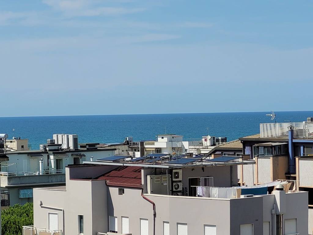 Appartamento a Gabicce mare in Viale della Vittoria, 36 - Foto 2