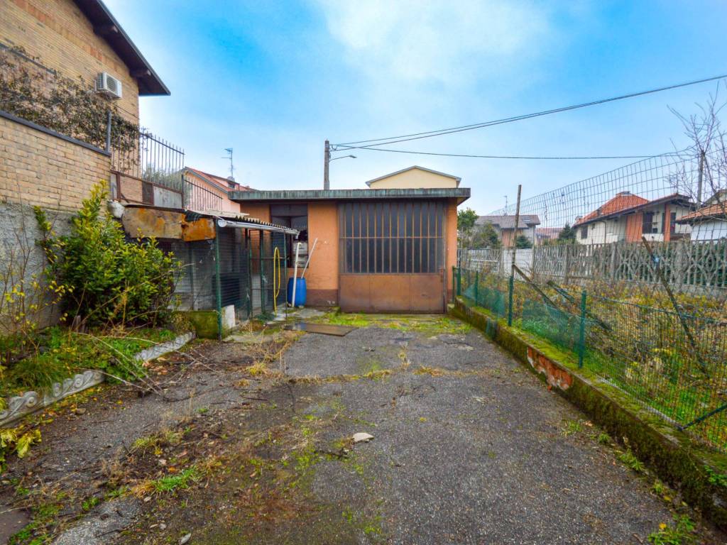 Villa a Uboldo in Via Carso, 5 - Foto 2