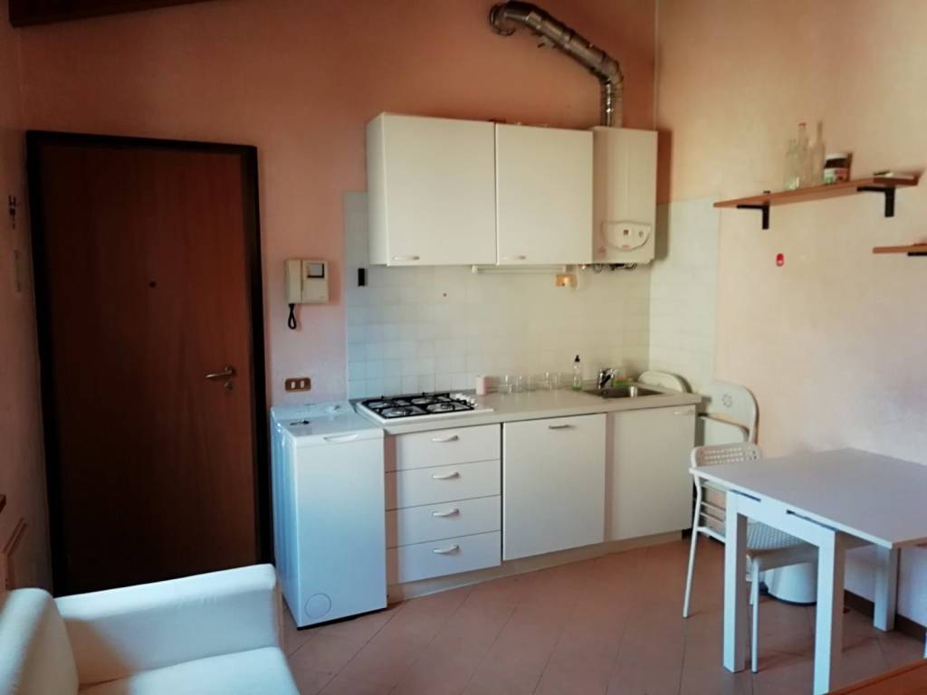 Appartamento a Parma in Strada Massimo d'Azeglio - Foto 2