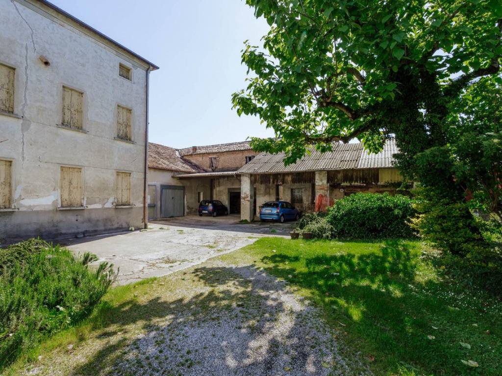 Palazzo / stabile a Bovolenta in Via Giuseppe Garibaldi, 5 - Foto 3