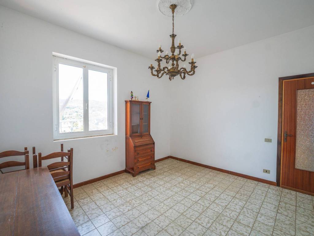 Appartamento a Imperia in Via Colombera - Foto 4