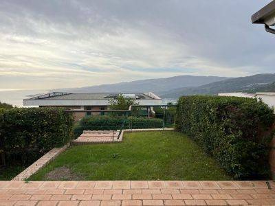Villa a Stalettì in Villaggio Serra di Mare - Foto 3