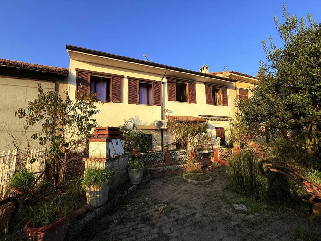 Casa indipendente a Alluvioni piovera - Foto 2