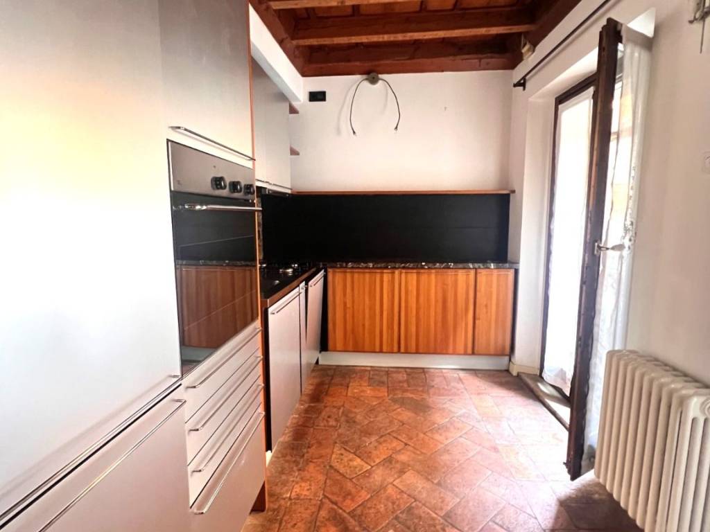 Appartamento a Mantova in Via Guglielmo Oberdan, 6 - Foto 2