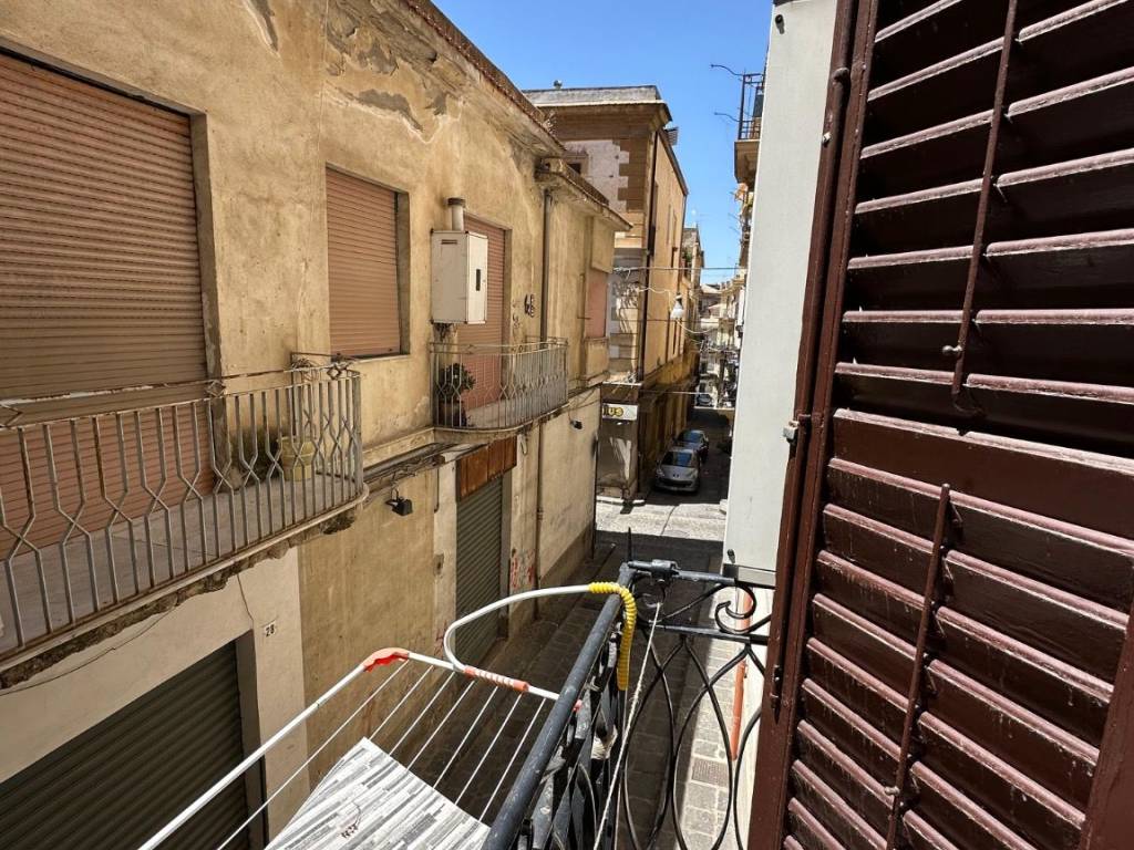 Appartamento a Caltanissetta in Via Berengario Gaetani - Foto 4