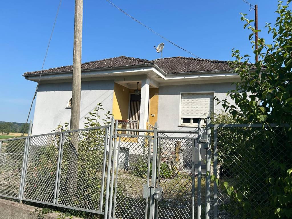 Villa a Capriata d'orba in Via Barbacaneva - Foto 4