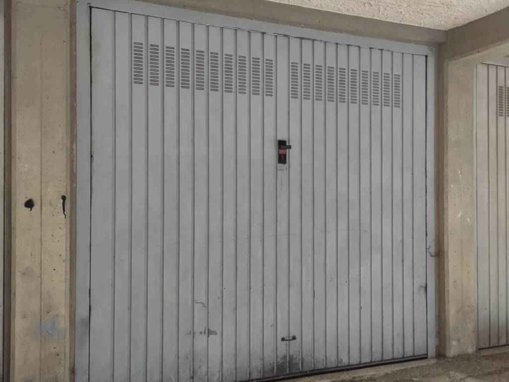 Box / garage a Caltanissetta in Via Vassallo Ernesto, 71 - Foto 2