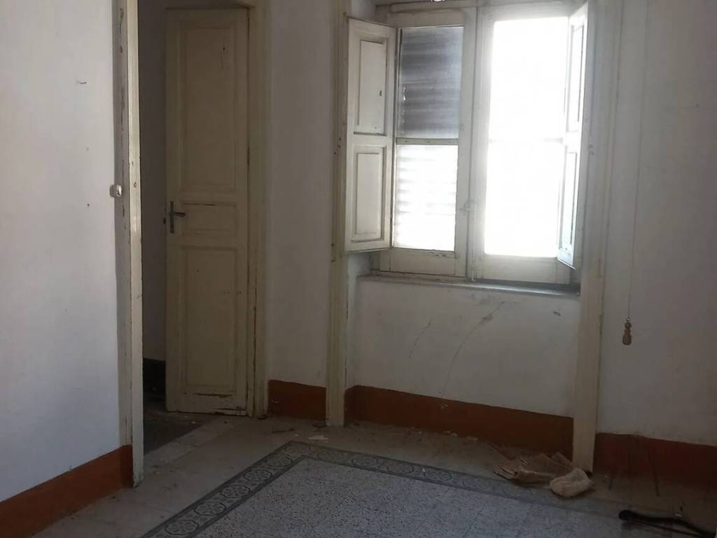Appartamento a Caltanissetta in Viale Regina Margherita, 22 - Foto 4