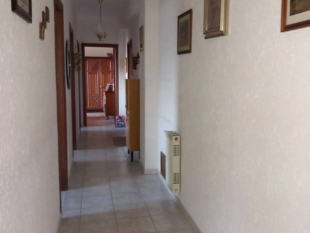 Appartamento a Caltanissetta in Via Pitrè Giuseppe, 3 - Foto 4