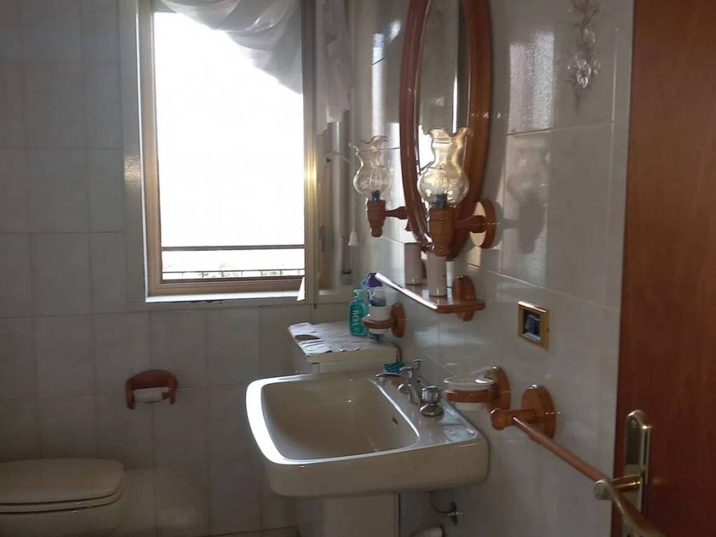 Appartamento a Caltanissetta in Via Pitrè Giuseppe, 3 - Foto 5