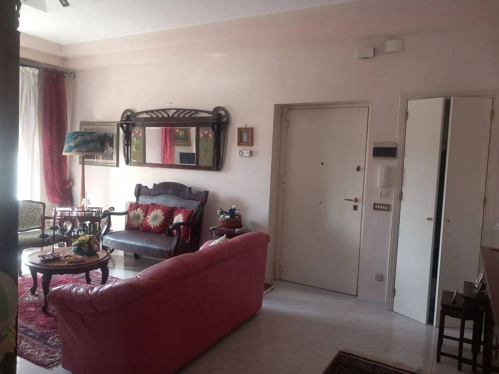 Appartamento a Caltanissetta in Piazza Trento, 35 - Foto 2