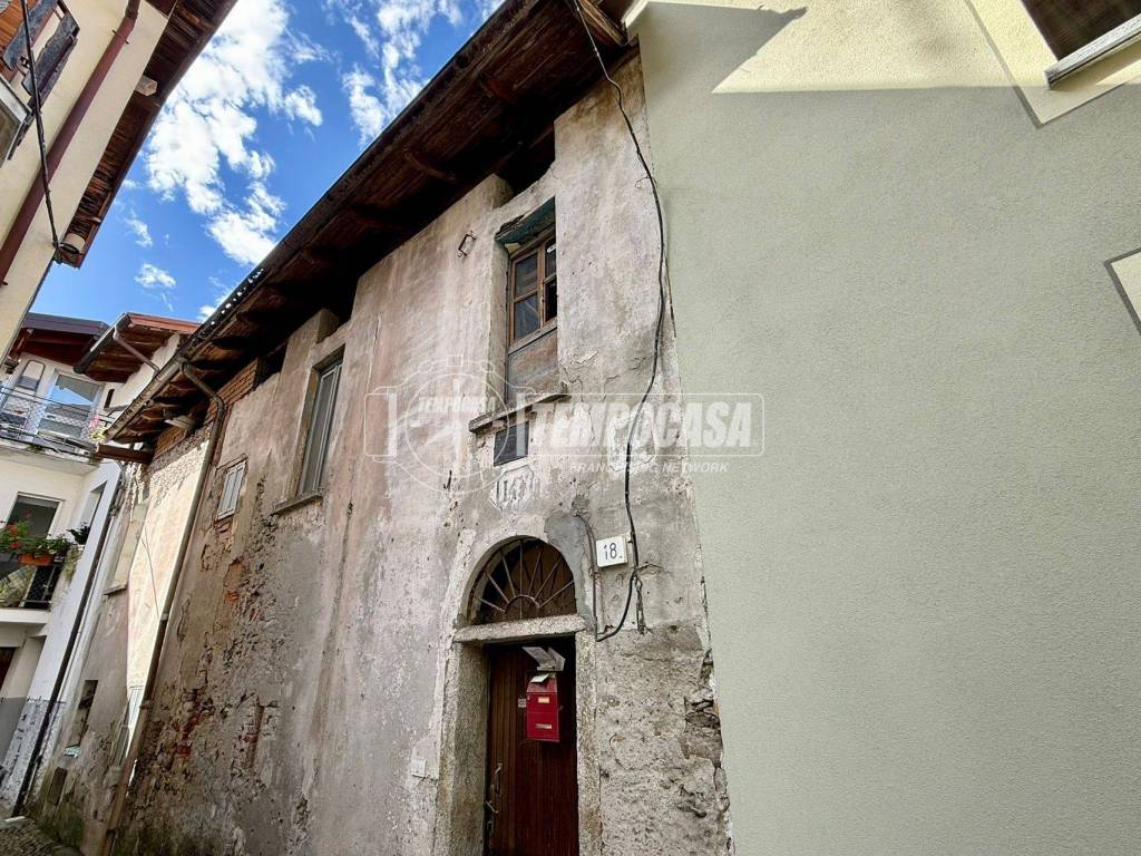 Casa indipendente a Verbania in Via Verbanella, 2 - Foto 3