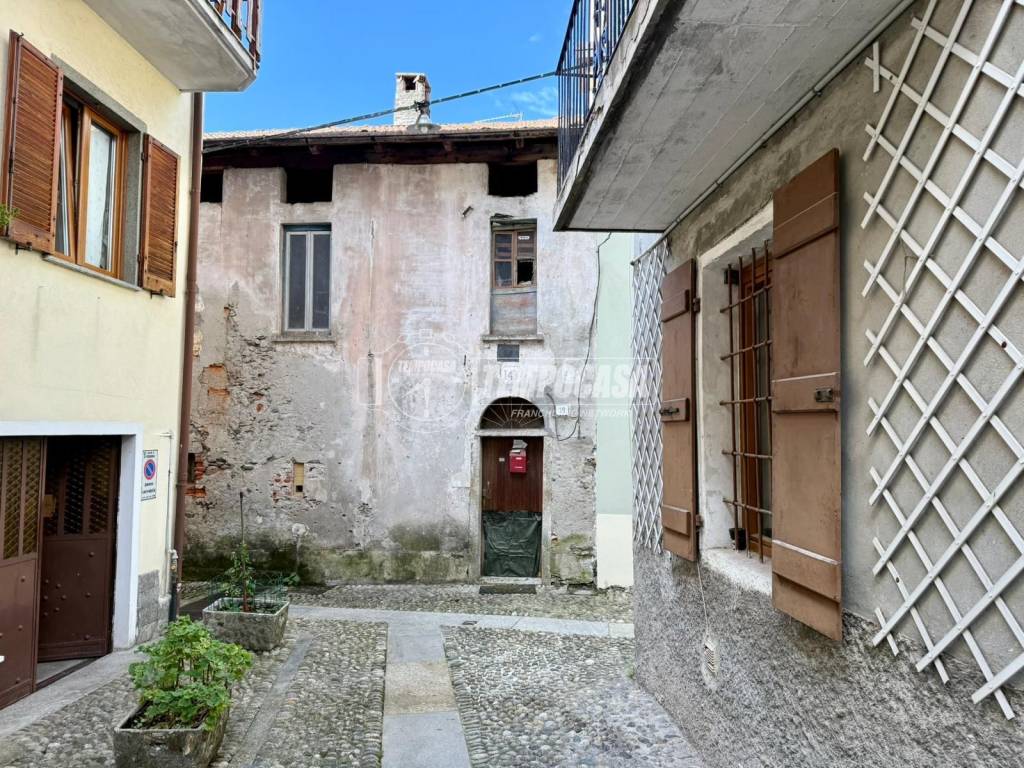 Casa indipendente a Verbania in Via Verbanella, 2 - Foto 5