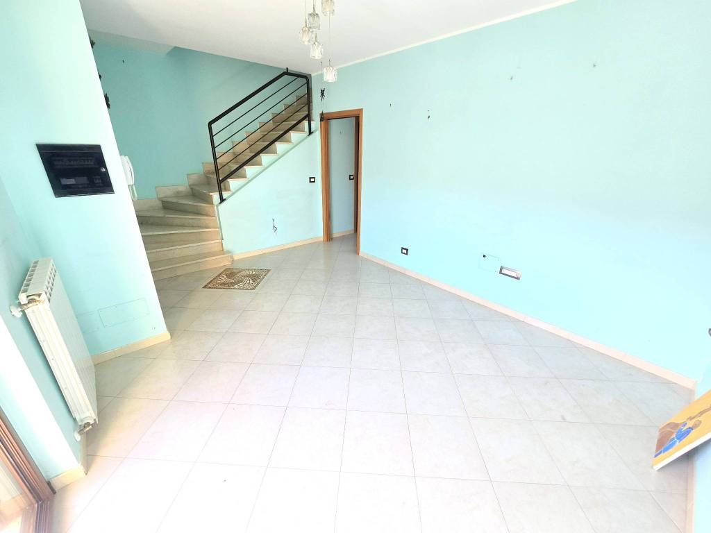 Villa a Casamassima in Via Bartolomeo Frisini - Foto 2