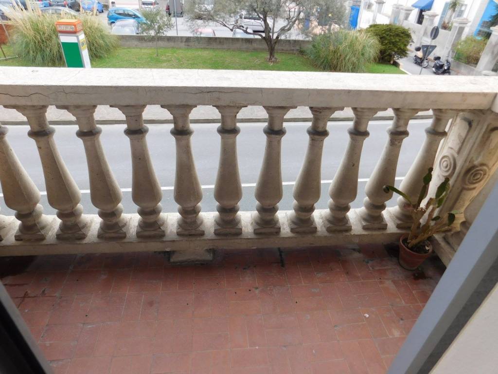 Appartamento a Vado ligure in Via Giuseppe Parini, 10 - Foto 4