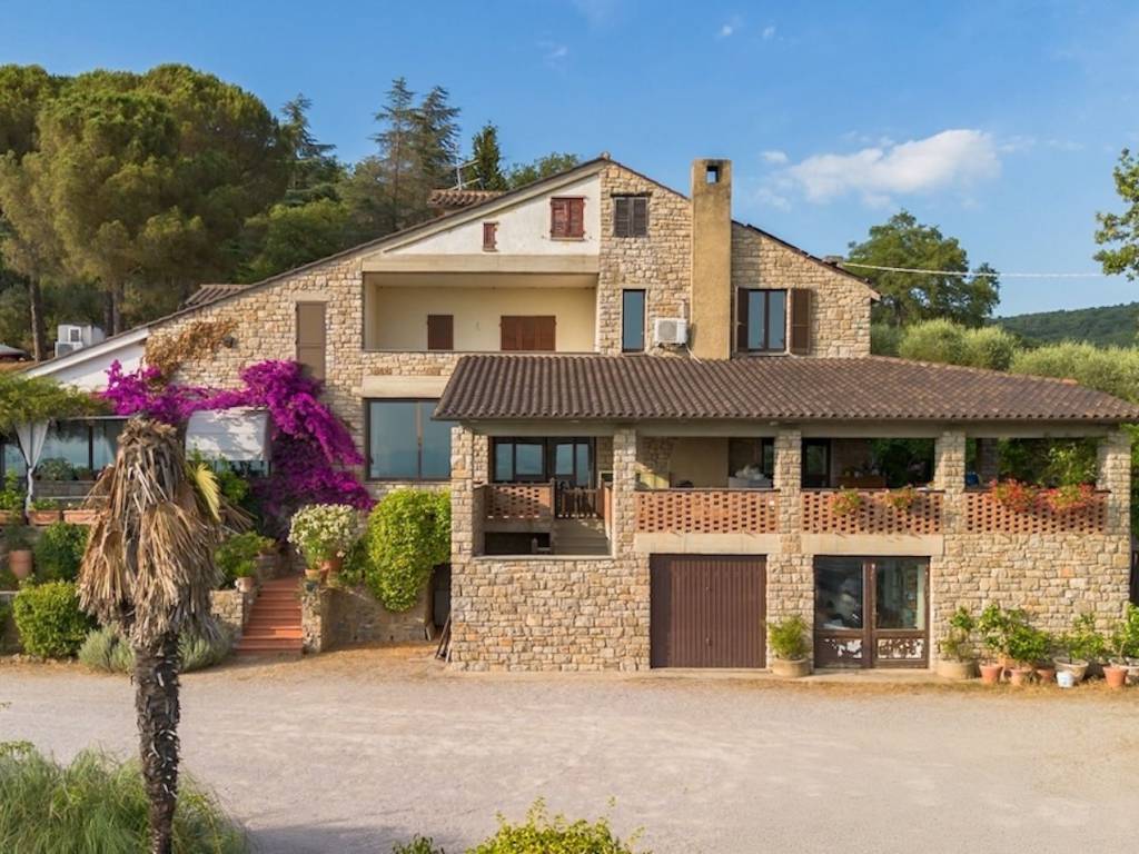 Villa a Passignano sul trasimeno in Via delle Masse - Foto 4