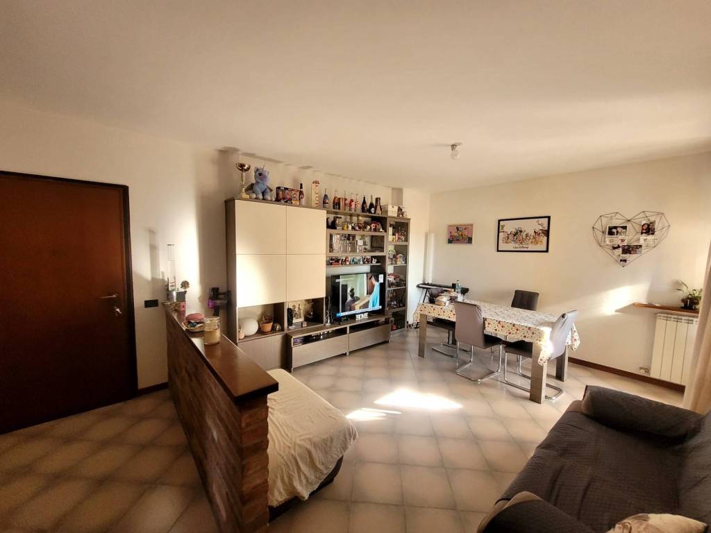 Appartamento a Cadeo in Via Emilia Parmense - Foto 2