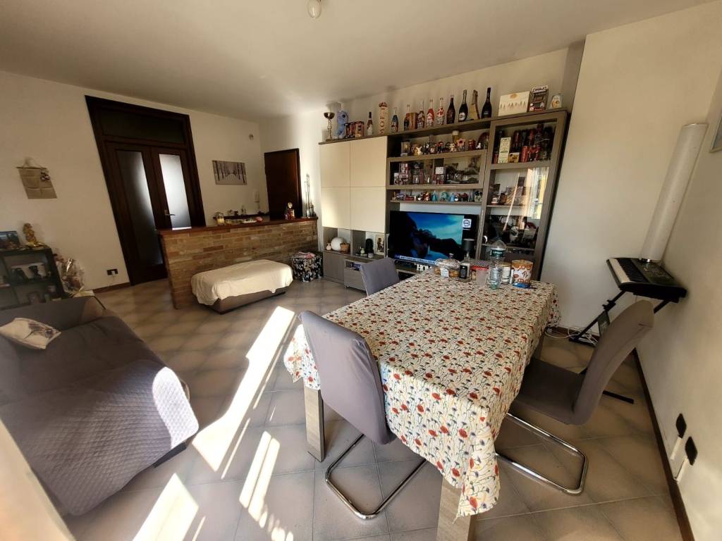 Appartamento a Cadeo in Via Emilia Parmense - Foto 4