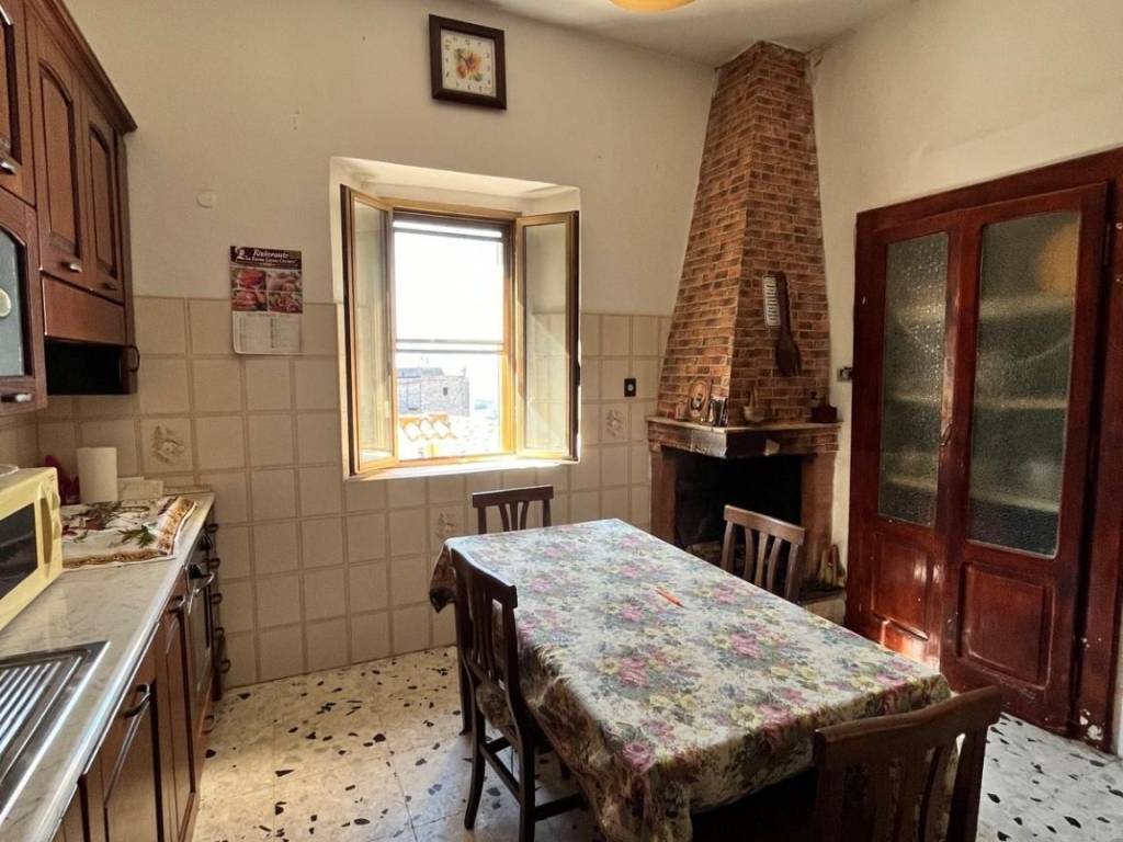 Casa indipendente a Castrocielo in Via Annibale Cerasi - Foto 4