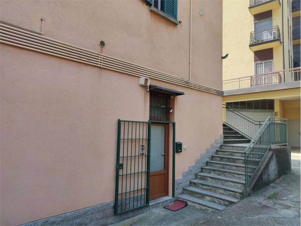 Appartamento a Como in via Polano, 19 - Foto 2