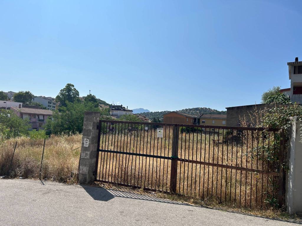 Terreno a Nuoro in Via Mario Schifano - Foto 2