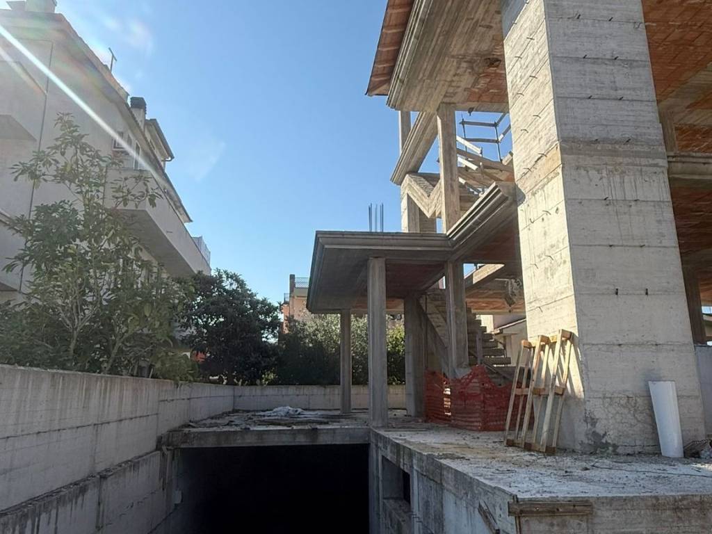 Villa a Aprilia in Via Catanzaro - Foto 5