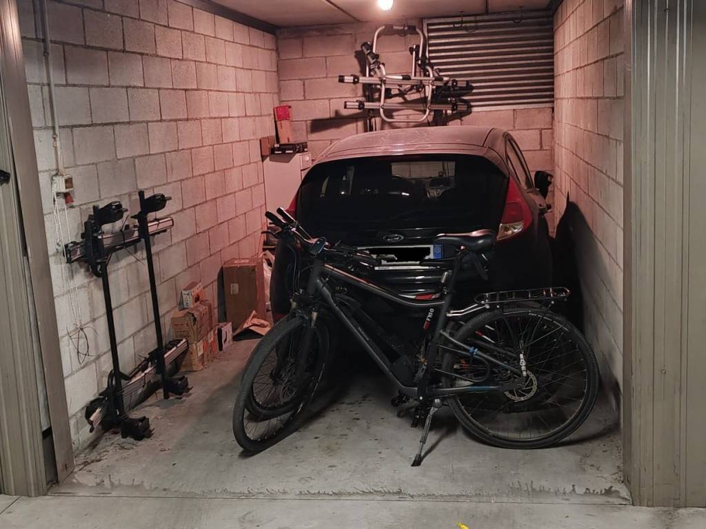 Box / garage a Trieste in Via Antonio Gazzoletti, 1 - Foto 2
