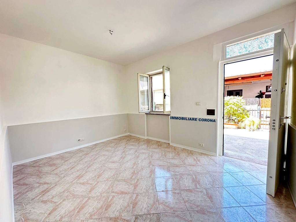 Appartamento a Terracina in Via Filippo Brunelleschi, 12 - Foto 3