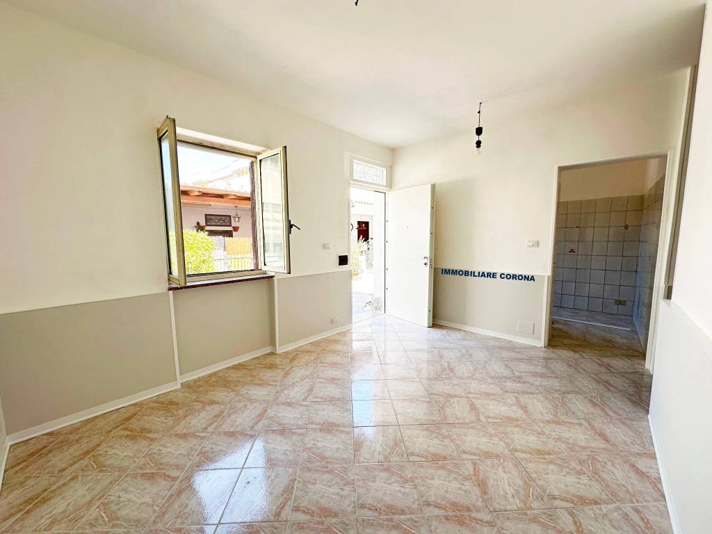 Appartamento a Terracina in Via Filippo Brunelleschi, 12 - Foto 4