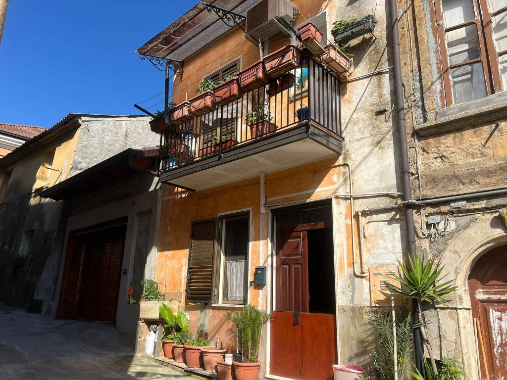 Casa indipendente a Vibo valentia in Borgo San Sebastiano - Foto 2