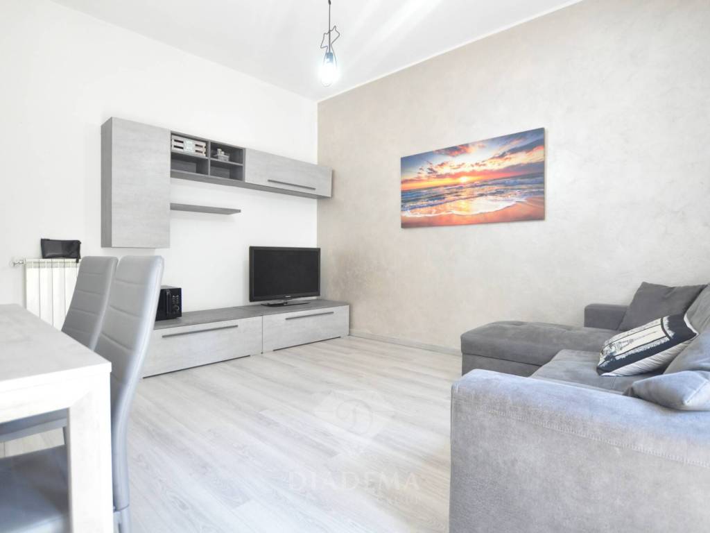 Appartamento a Jerago con orago in Via col di lana, 8 - Foto 2