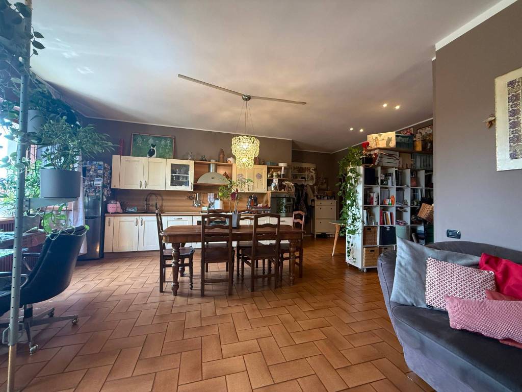 Appartamento a Verona in Via Colonnello Giovanni Fincato, 15 - Foto 2
