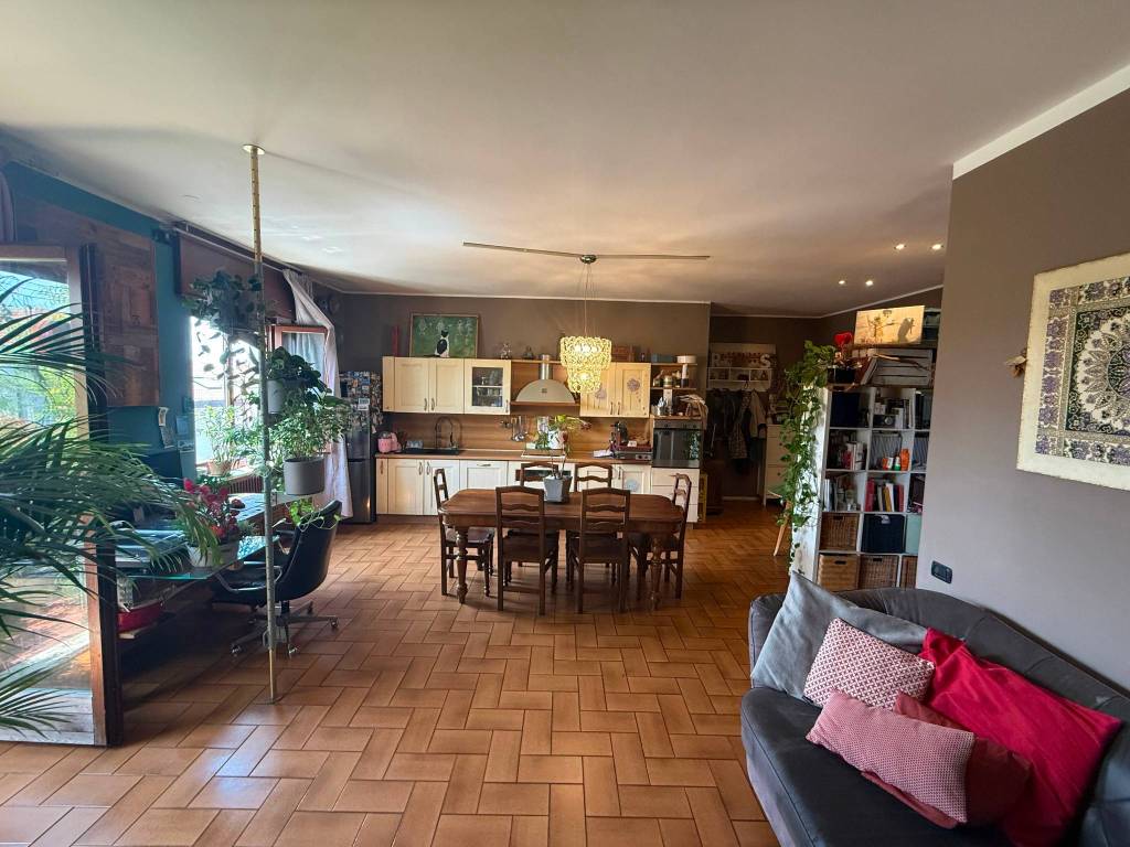 Appartamento a Verona in Via Colonnello Giovanni Fincato, 15 - Foto 3