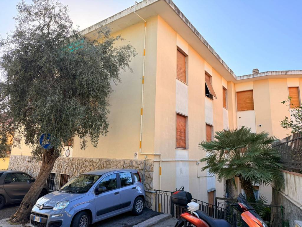Appartamento a Imperia in via fanny roncati - Foto 3