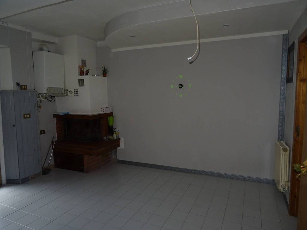 Casa indipendente a Fabriano in fr. Varano - Foto 5