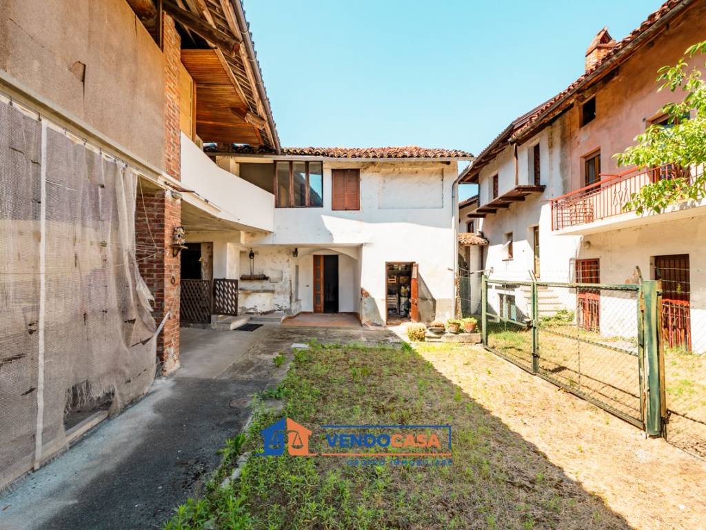 Villa a Villafalletto in Corso Umberto I, 124 - Foto 2