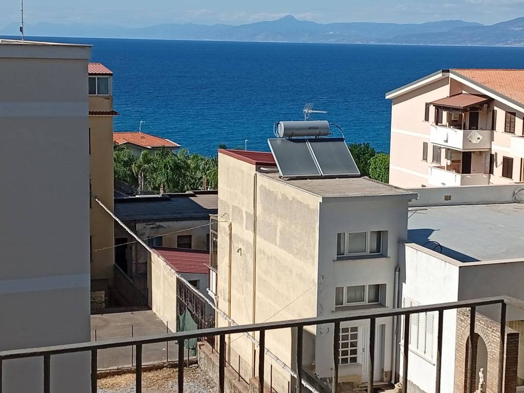 Appartamento a Briatico in Corso Regina Margherita - Foto 2