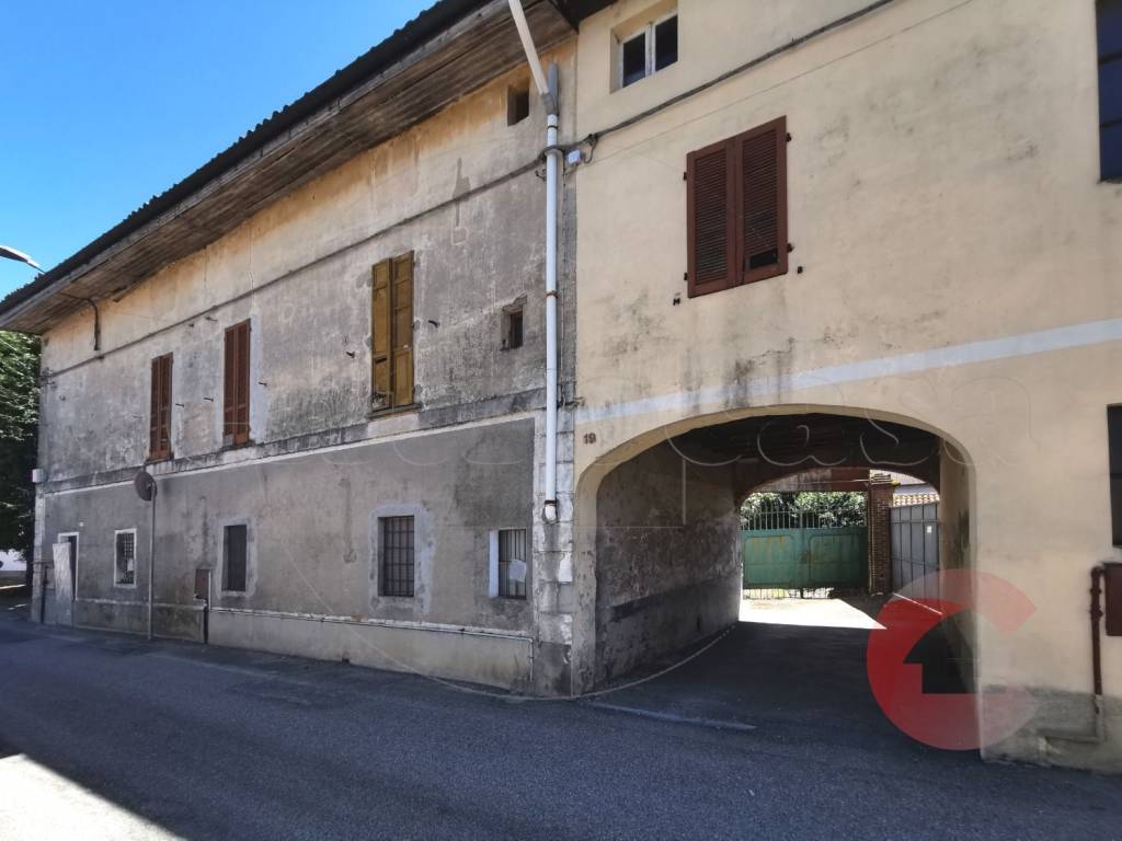 Casa indipendente a Borgolavezzaro in Via D. Ruva - Foto 2