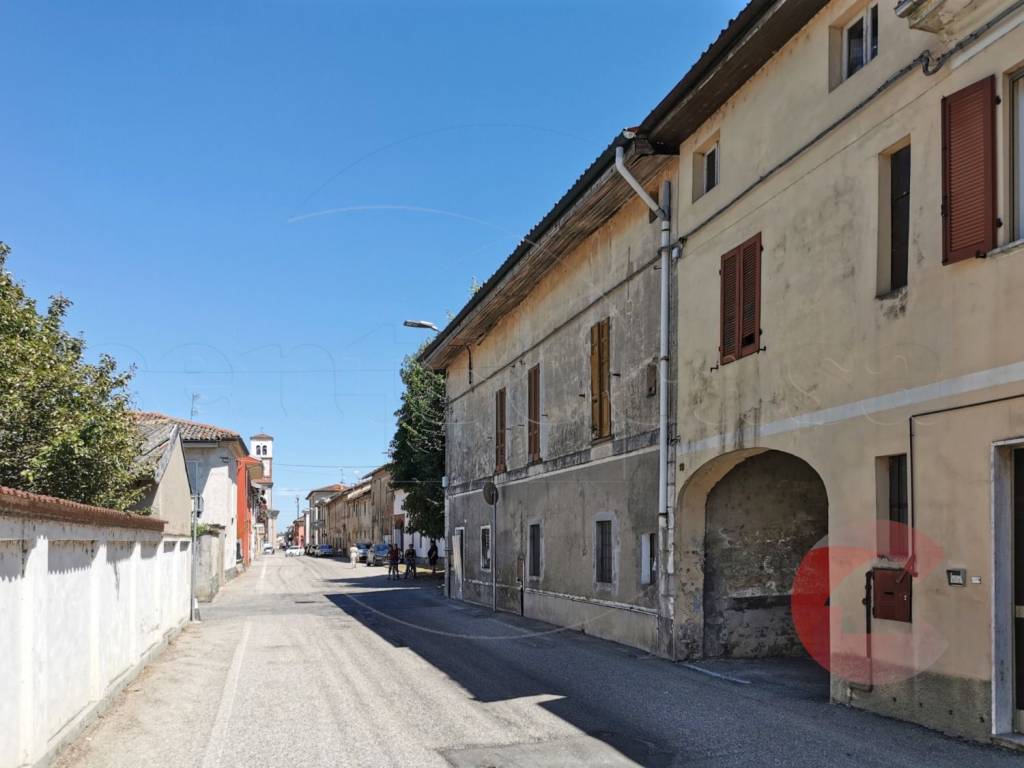 Casa indipendente a Borgolavezzaro in Via D. Ruva - Foto 5