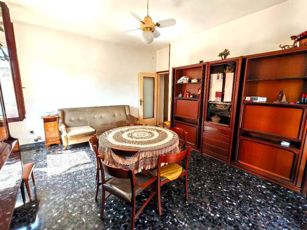 Appartamento a Verona in Via Colombara, 27 - Foto 3