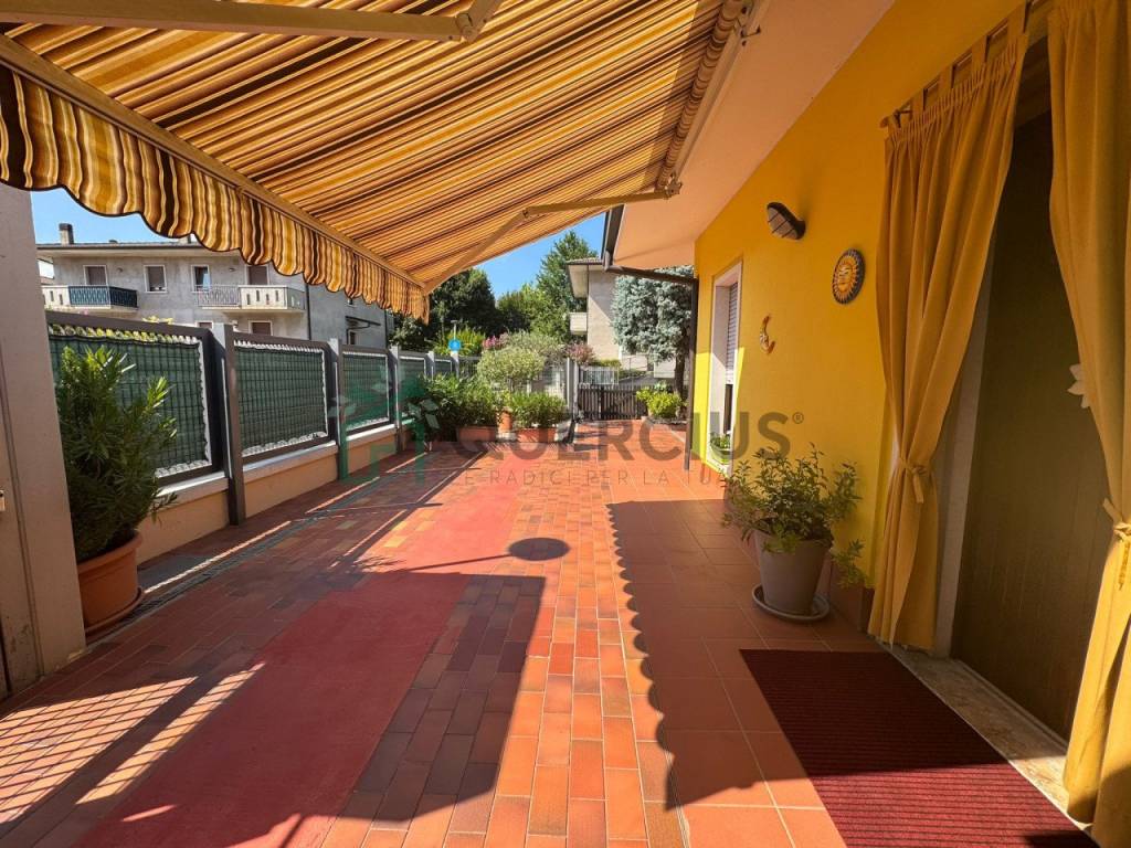 Villa a Caldiero in Viale della Libertà - Foto 4