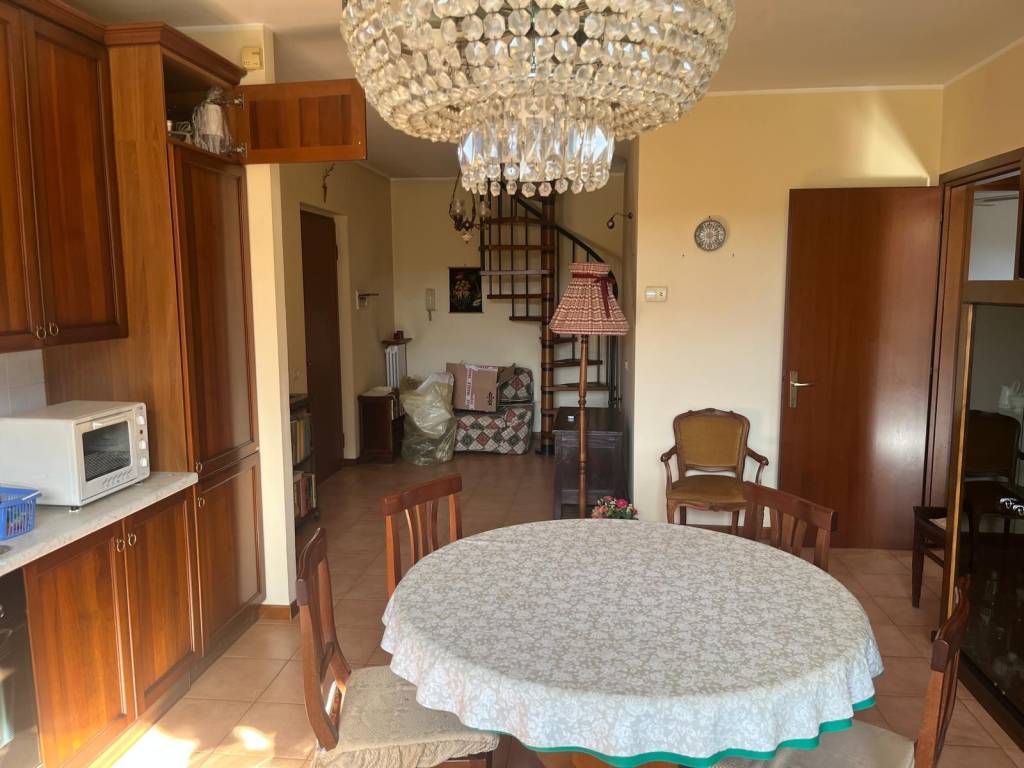 Appartamento a Zelo buon persico in Via Carlo Cattaneo - Foto 5