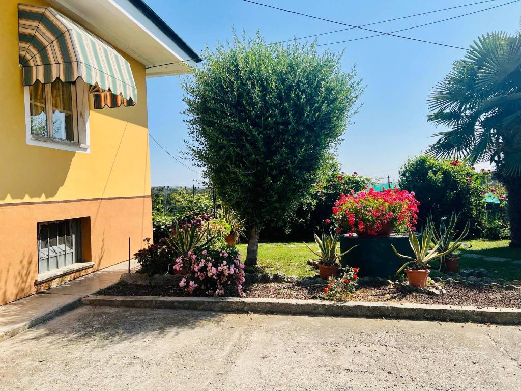 Villa a Costigliole saluzzo in Via Savigliano - Foto 3