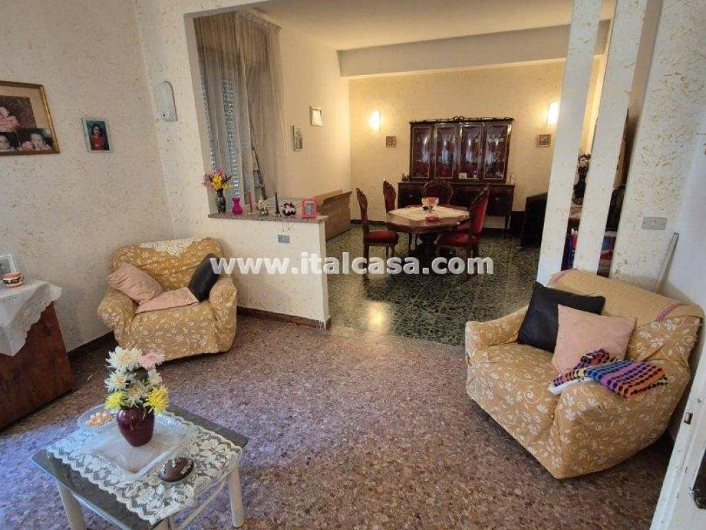 Appartamento a Crotone in via nuova poggioreale - Foto 3