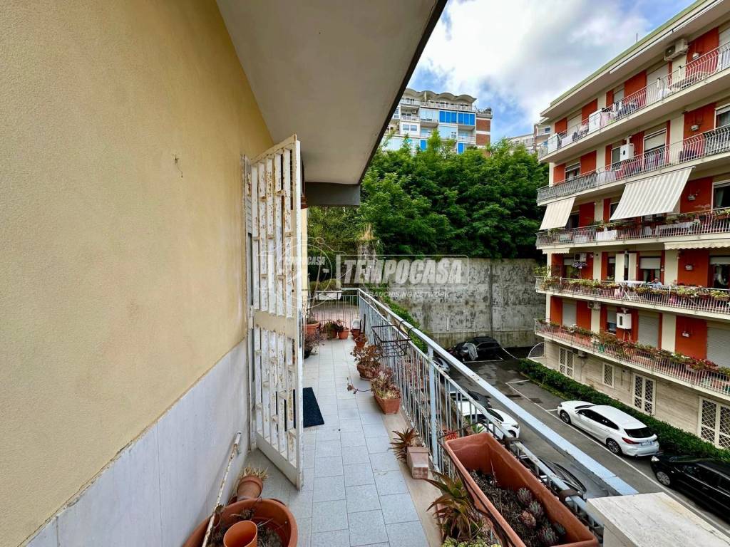 Appartamento a Napoli in Via de Bonis Giovanni Generale - Foto 2