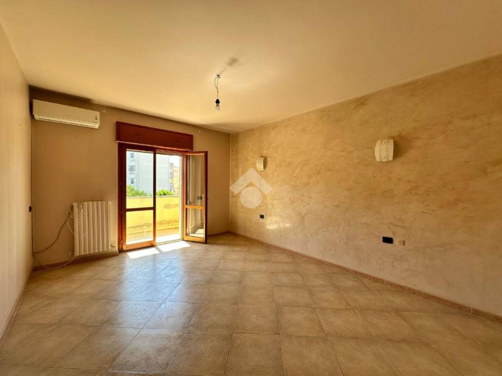 Appartamento a Crotone in Via Saffo, 6 - Foto 4