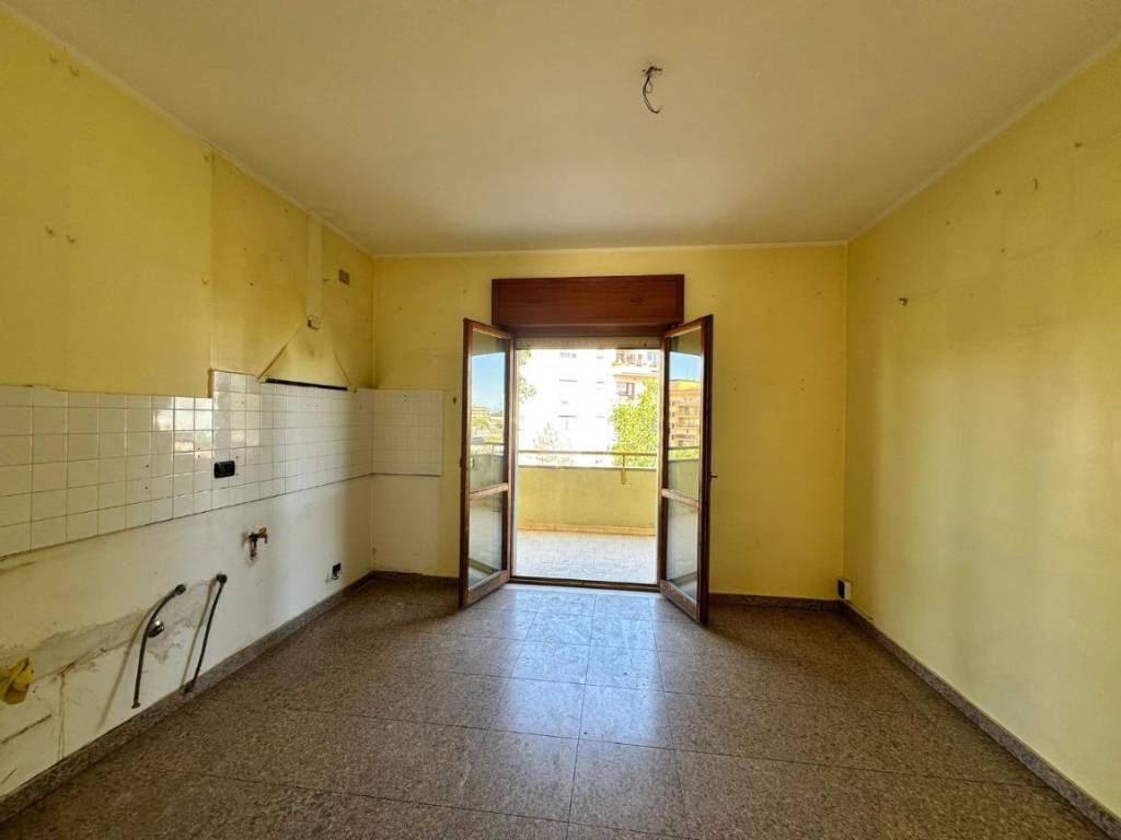 Appartamento a Crotone in Via Saffo, 6 - Foto 5