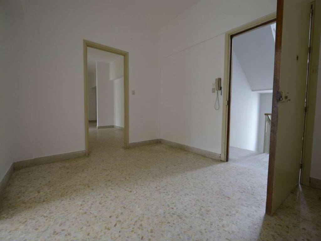 Appartamento a Lercara friddi in via Finocchiaro Aprile - Foto 4