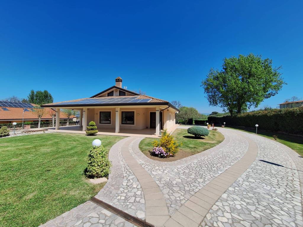 Villa a Sant'angelo a cupolo in Strada Provinciale Pastene-S Martino Sannita - Foto 3
